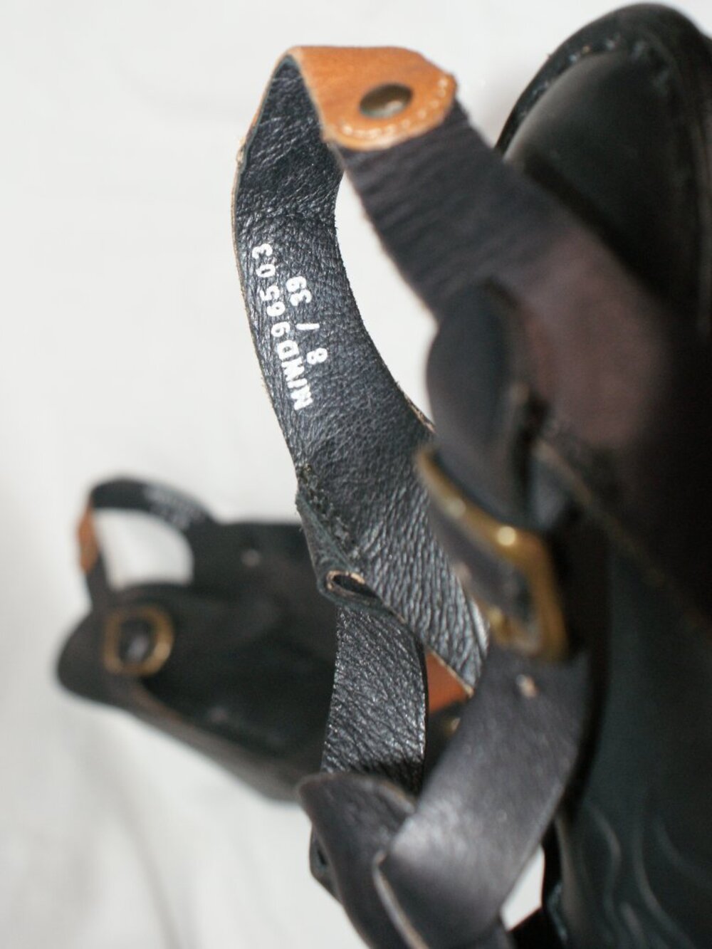 Born Leather Wedge 2-Tone Platform Sandals - Black & Tan - Size 8 - BRAND NEW - Picture 9 of 16